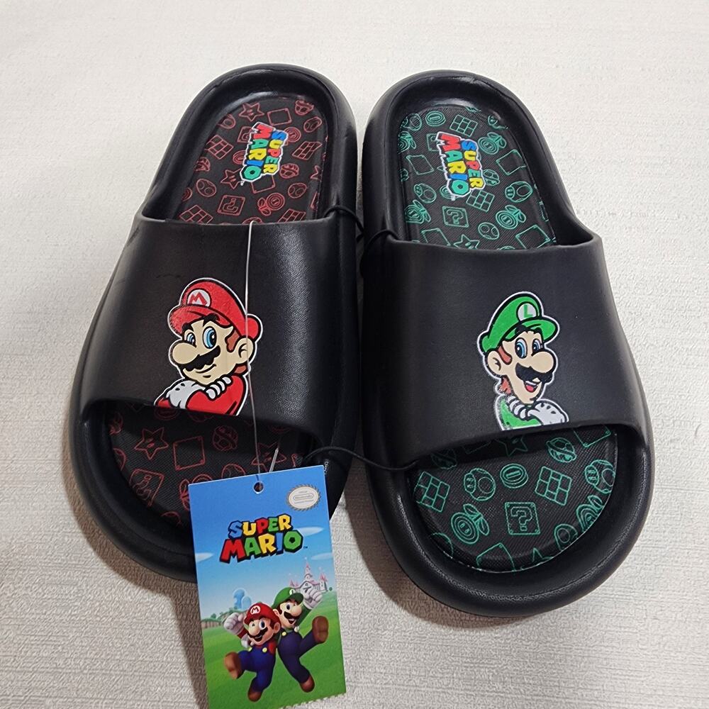 Mario and Luigi slippers kids size 5